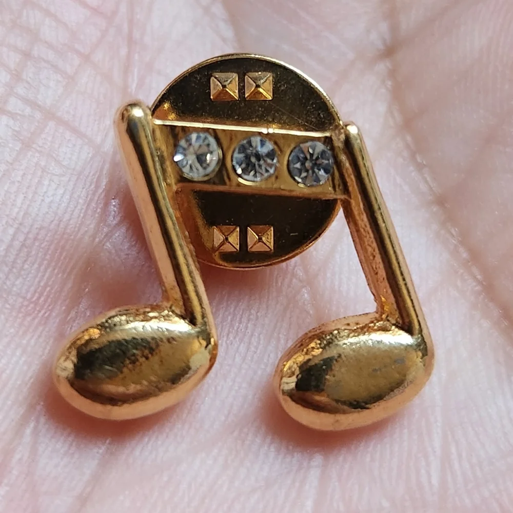 Music Note Pin - Picture 4 of 4